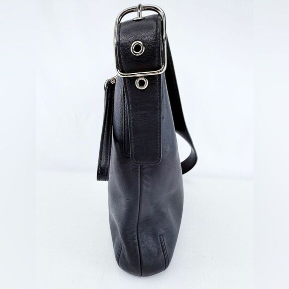 Vintage Coach Legacy Slim Duffle - Picture 7 of 14